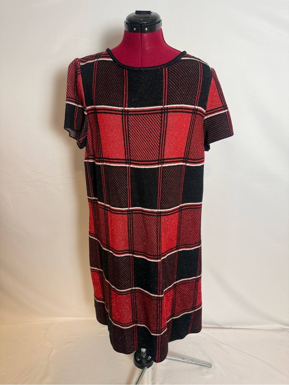 St John Sport Knit Dress Women's Size 14 Red & Black Plaid Short-Sleeves